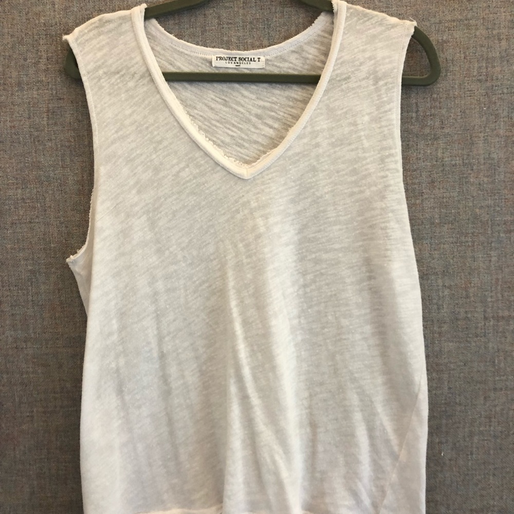 V-neck tank top